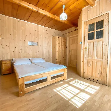 Проживание в семье Klon Буковина-Татшаньска